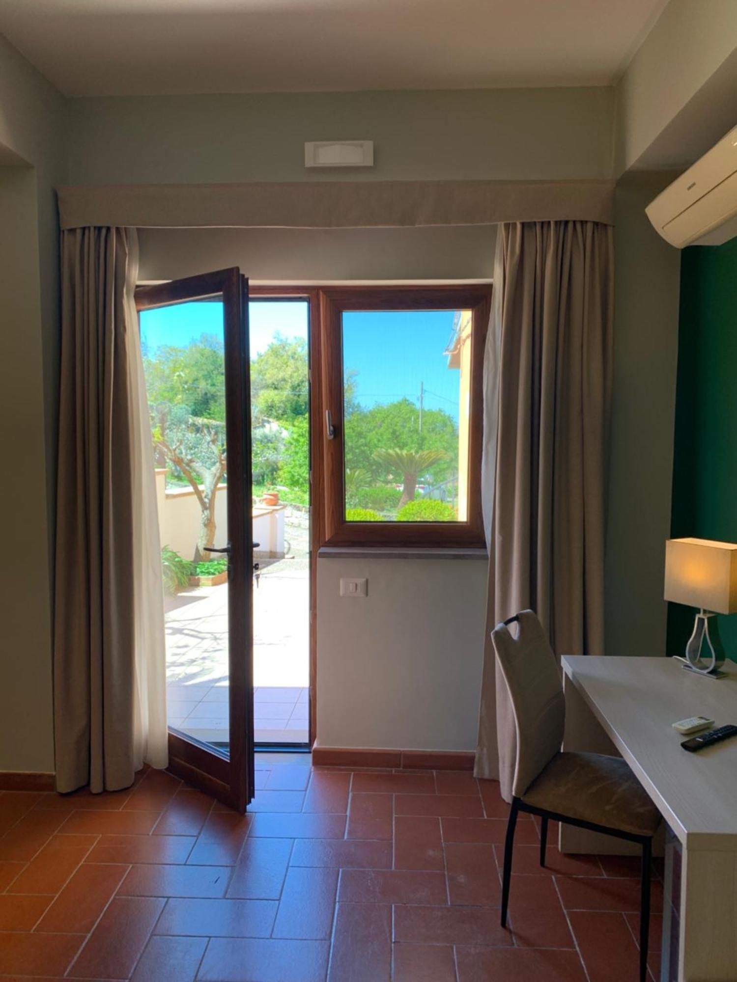 Villa Zufro Vibo Valentia Exterior photo